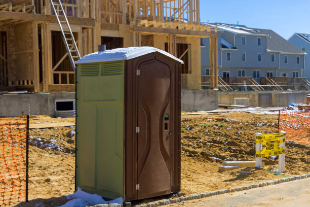 Best Restroom trailer rental cost  in Portland, MI